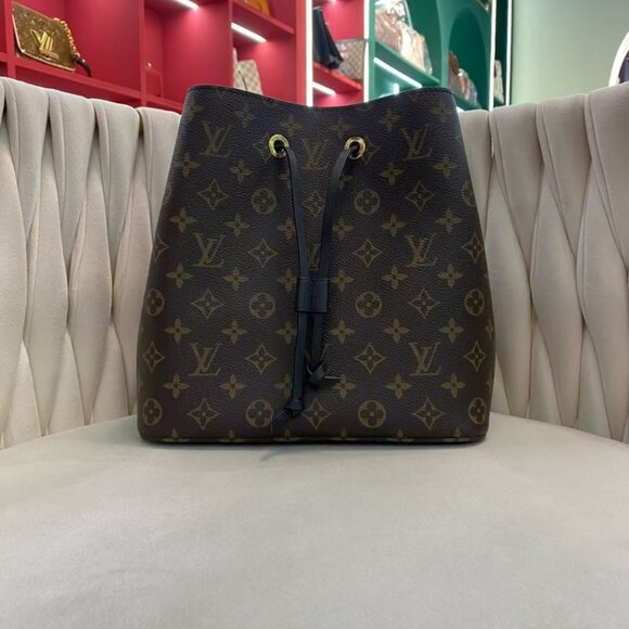 Louis Vuitton Handbags - Louis Vuitton LV Bag